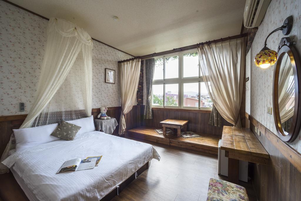 Puli Town B&B Экстерьер фото